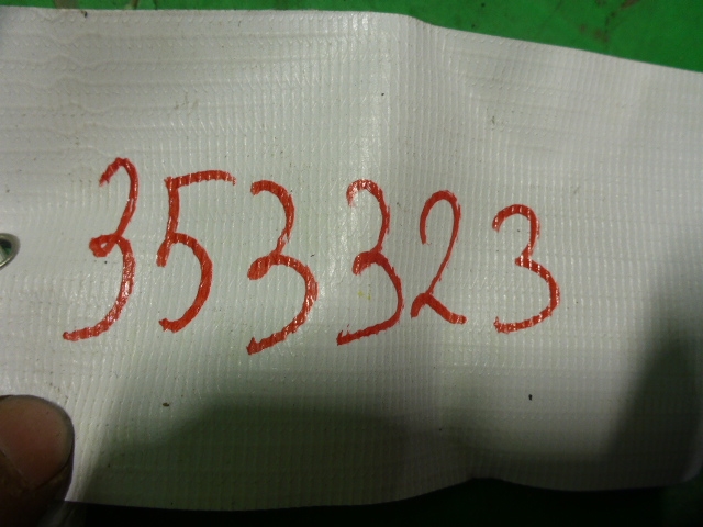 Петля двери передней правой верхняя