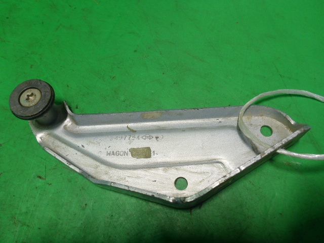 Петля двери