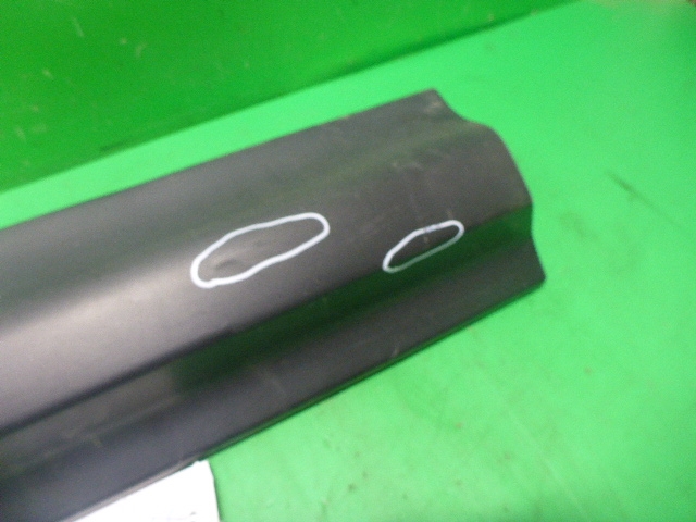 Накладка двери передней правой