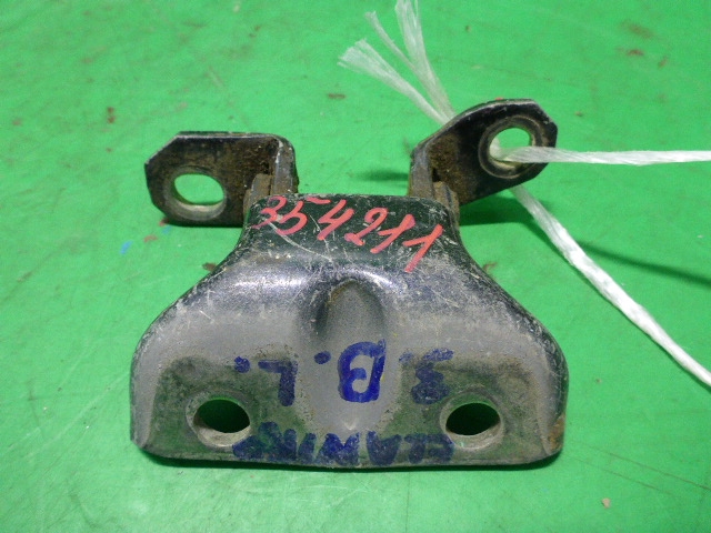 Петля двери задней левой верхняя