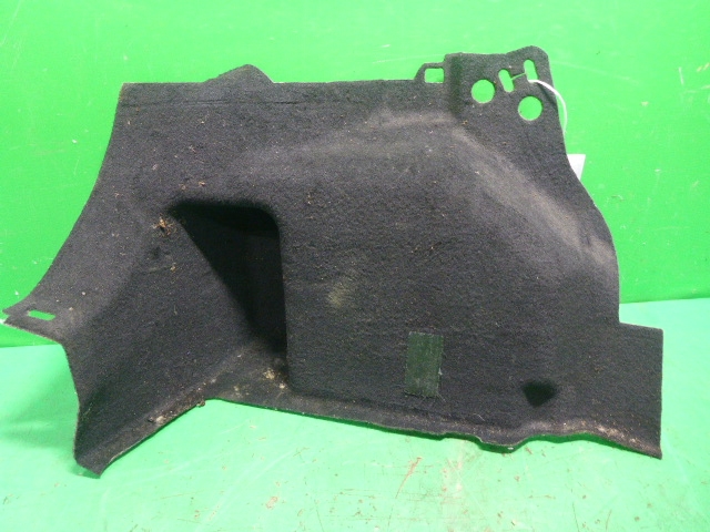 Обшивка багажника