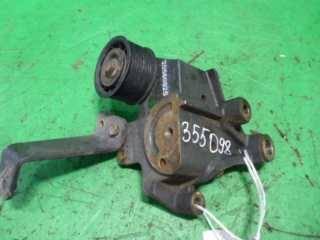 Кронштейн ролика-натяжителя руч. ремня