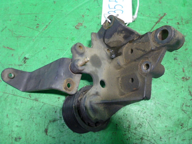 Кронштейн ролика-натяжителя руч. ремня