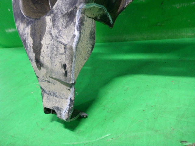 Кронштейн заднего бампера