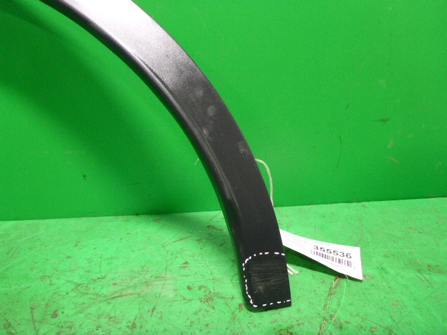 Накладка заднего крыла левого