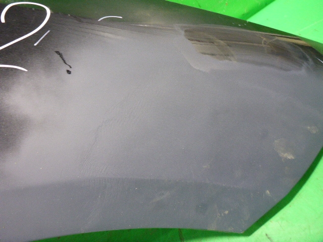 Крыло переднее правое