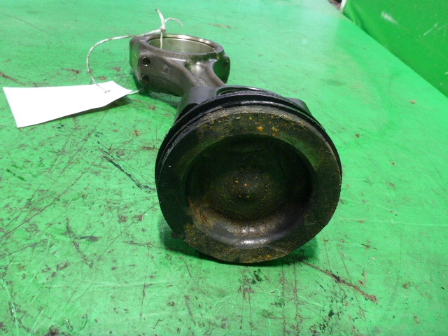 Поршень с шатуном