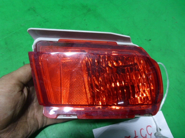 Фонарь задний в бампер правый