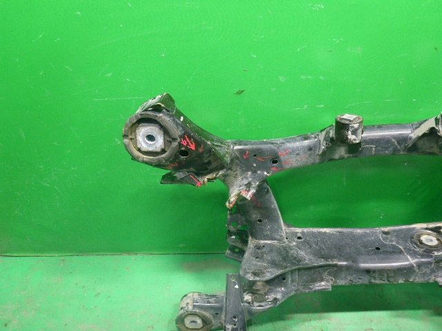 Балка задняя