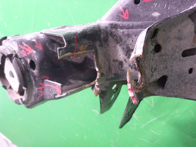 Балка задняя