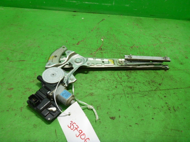 Стеклоподъемник электр. задний левый