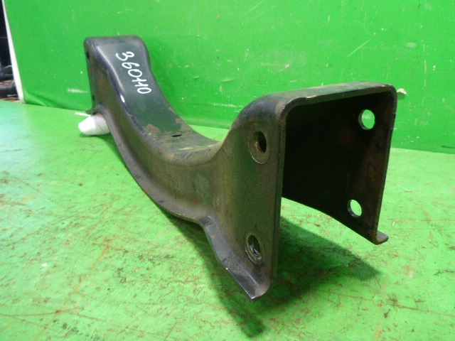 Траверса рамы поперечная