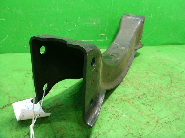 Траверса рамы поперечная