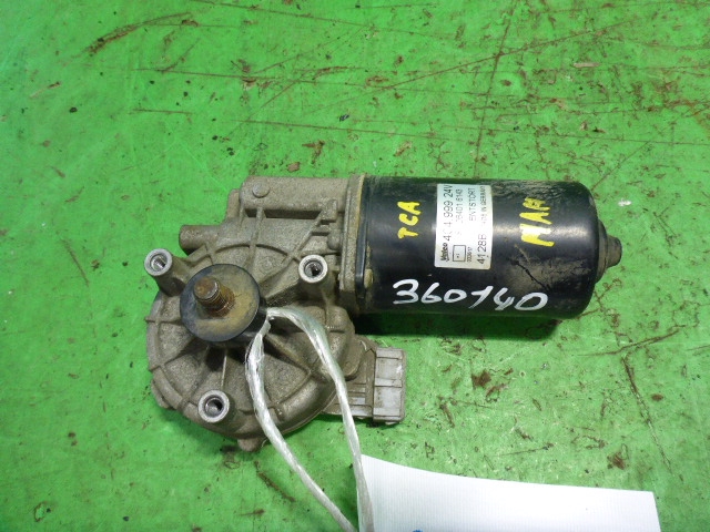 Моторчик стеклоочистителя передний