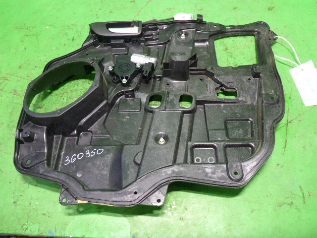 Стеклоподъемник электр. передний правый