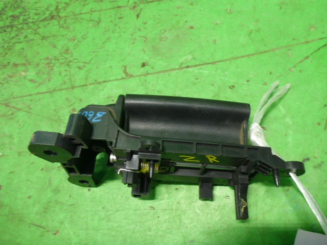 Ручка двери задней внутренняя правая