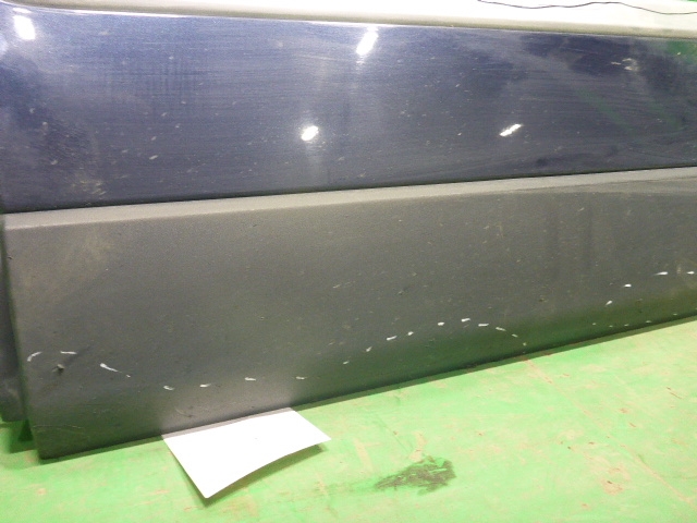 Накладка двери передней левой