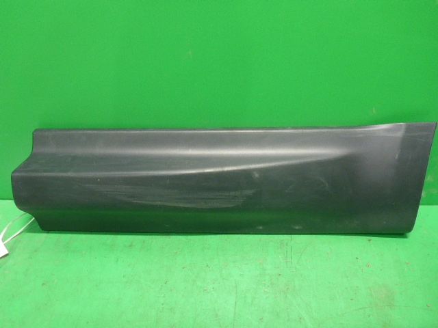 Накладка двери задней левой