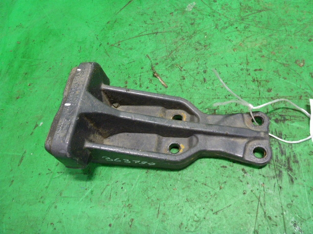 Отбойник задней рессоры