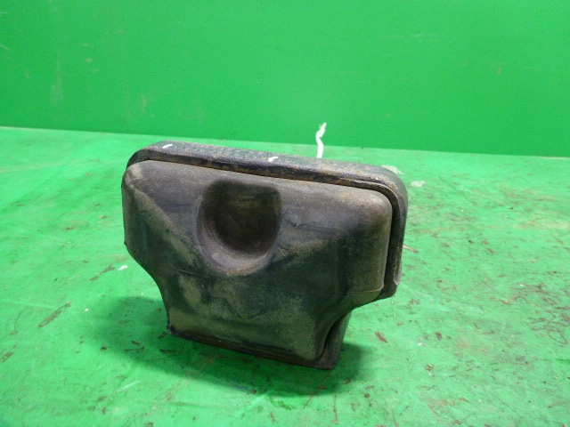 Отбойник задней рессоры