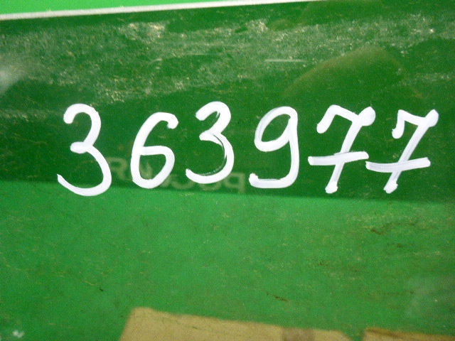 Стекло двери задней правой