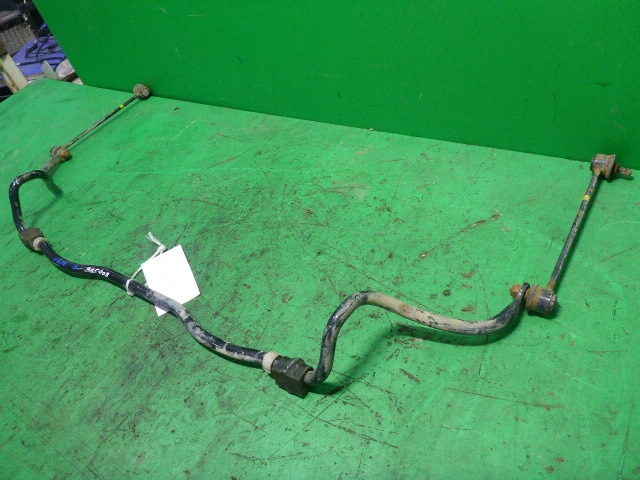 Стабилизатор передний