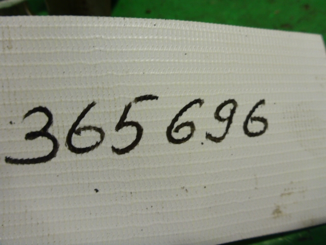 Петля двери передней правой нижняя