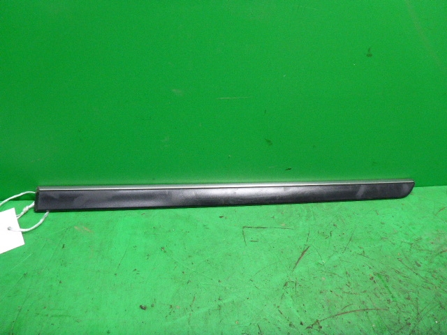 Накладка двери задней левой