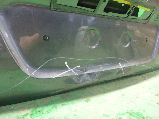 Дверь багажника