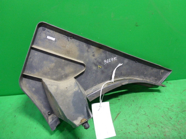 Накладка переднего крыла левого