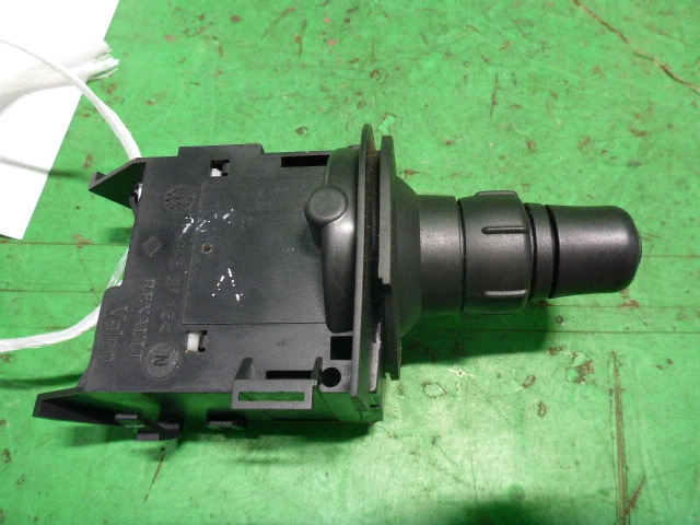 Переключатель поворотов подрулевой