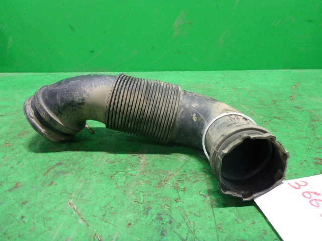 Патрубок воздушного фильтра