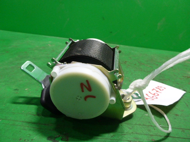 Ремень безопасности