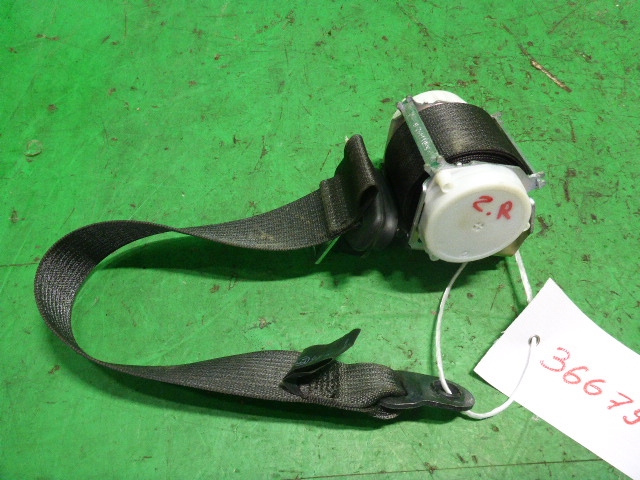 Ремень безопасности