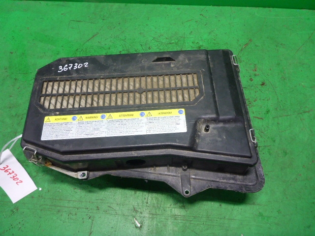 Крепление АКБ (корпус/подставка) для Touareg (7L) 2002-2010