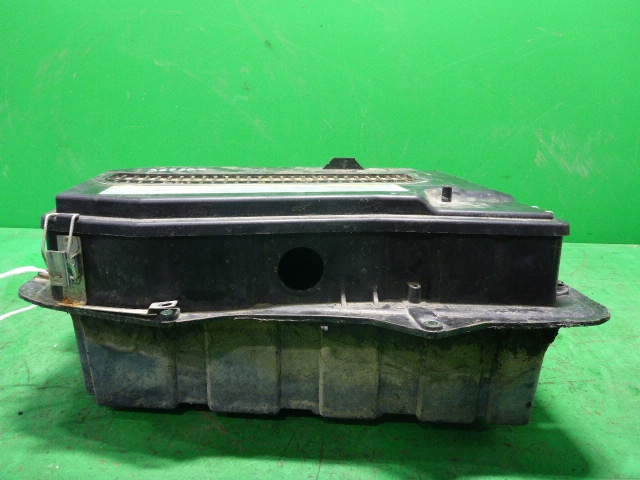 Крепление АКБ (корпус/подставка)