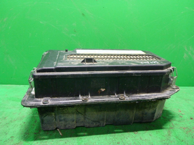 Крепление АКБ (корпус/подставка)