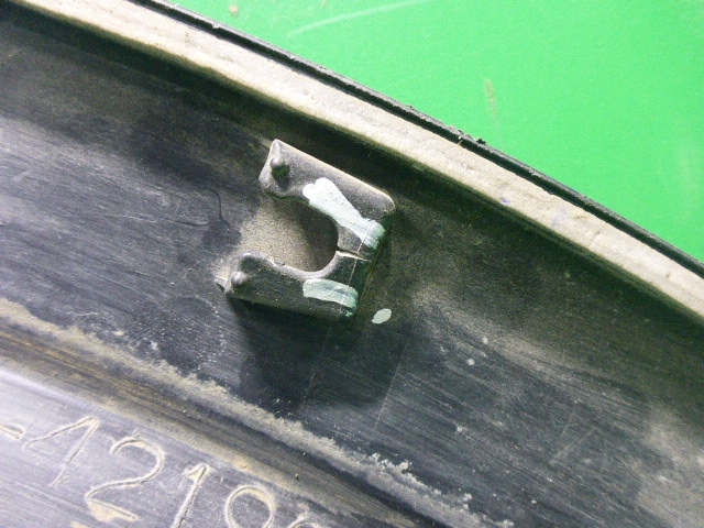 Накладка заднего крыла правого