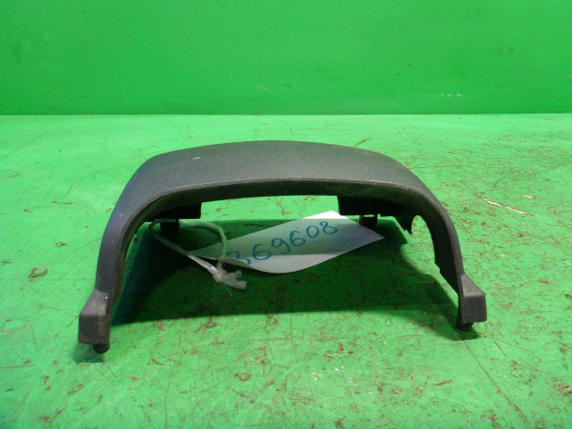 Кожух рулевой колонки