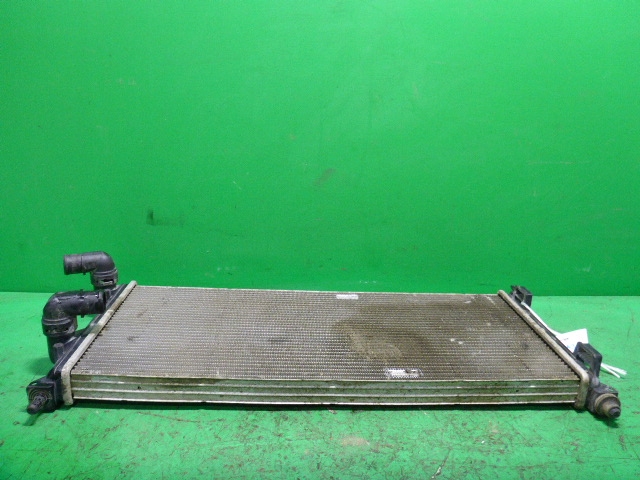 Радиатор охлаждения двигателя основной