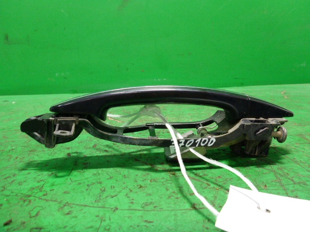 Ручка двери задней наружная левая