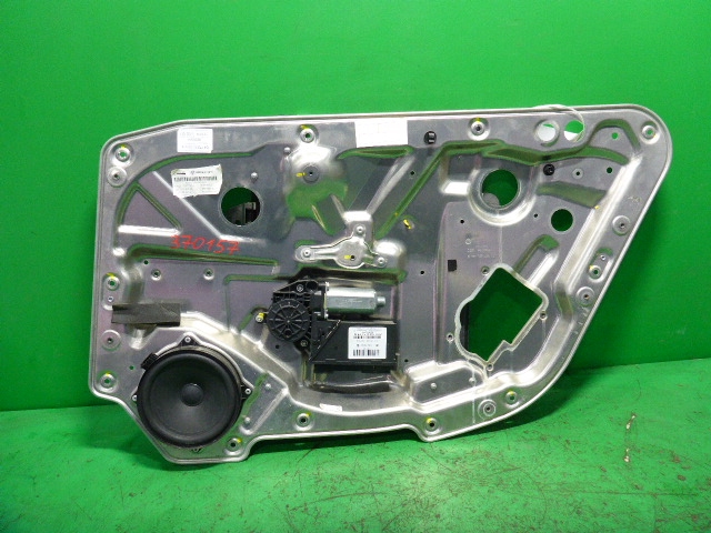 Стеклоподъемник электр. задний правый