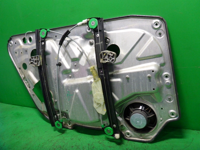 Стеклоподъемник электр. задний правый