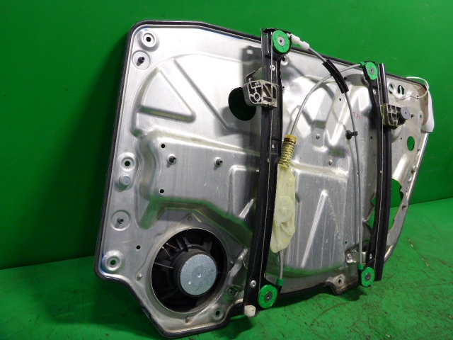 Стеклоподъемник электр. задний левый