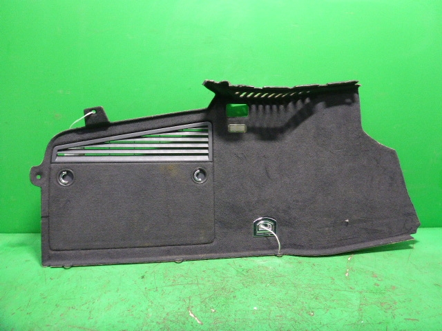 Обшивка багажника