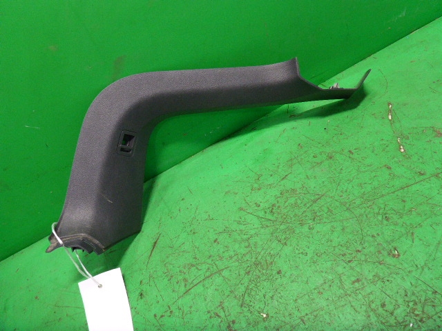 Обшивка багажника