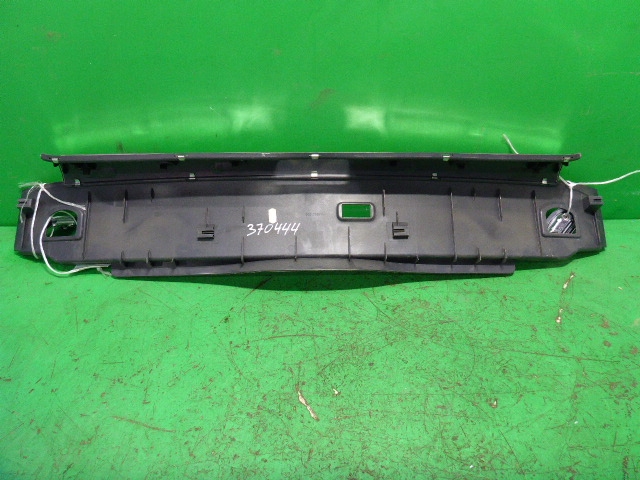 Обшивка багажника