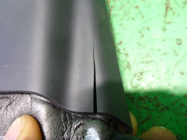 Шторка багажника