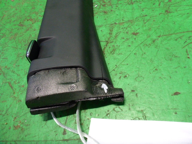 Шторка багажника