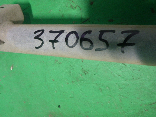 Балка подрадиаторная